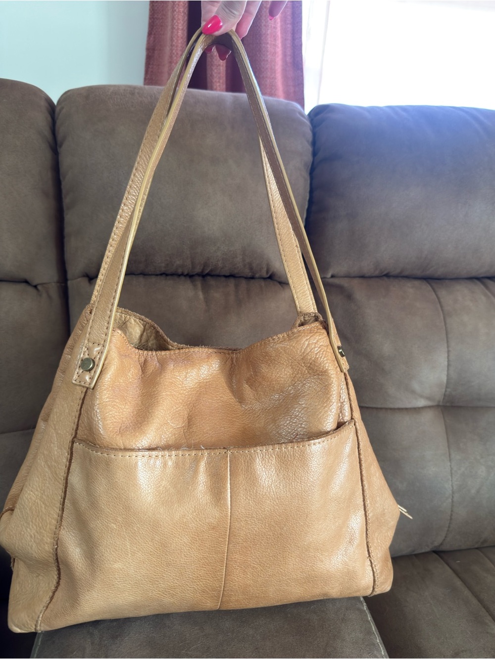 Classic Tan Leather Shoulder Bag